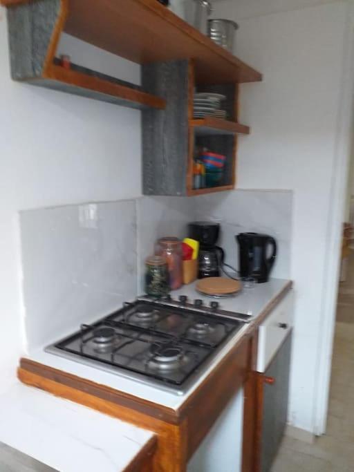 Maison Creole Chaleureuse Avec Stationnement Le Gosier  Exterior foto